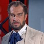 Immagine con headline: la Guerra contro l'Amore: l'Anticristo l'involucro perfetto